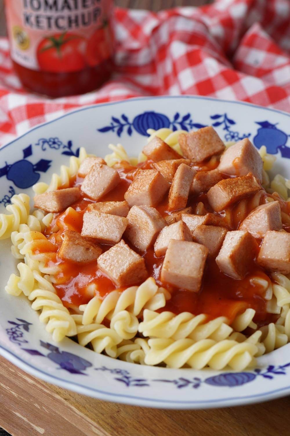 DDR Tomatenso&szlig;e mit Jagdwurst