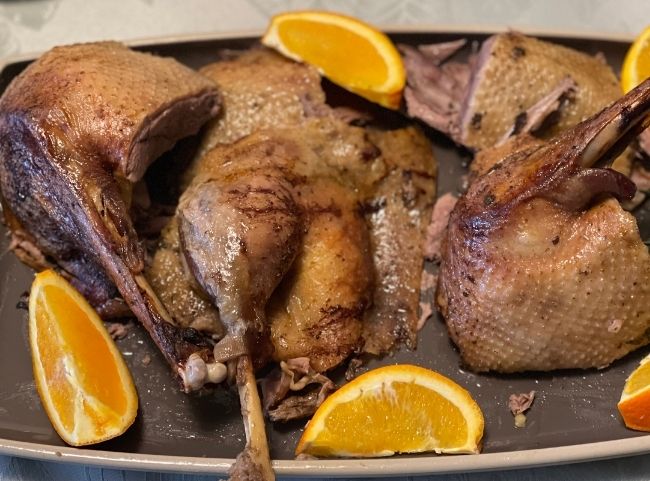 G&auml;nsebraten tranchieren