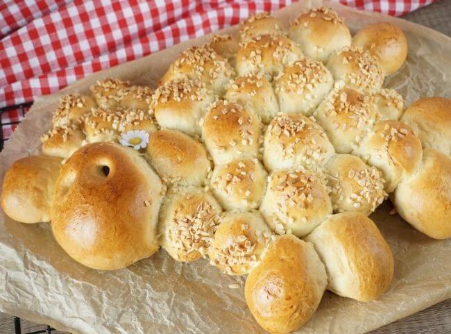 Hefeteig Sch&auml;fchen