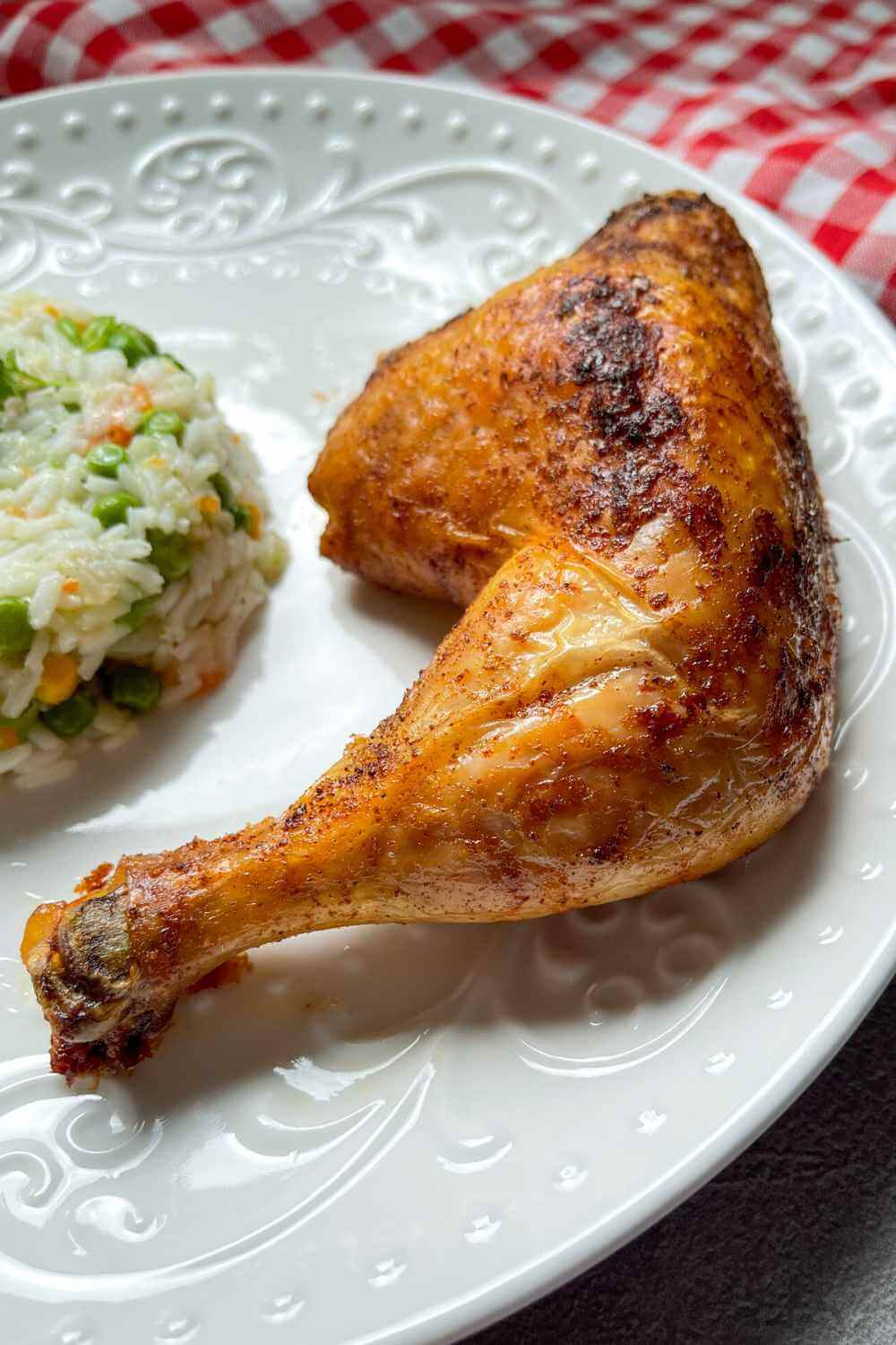 Knusprige Hähnchenschenkel im Backofen zubereiten