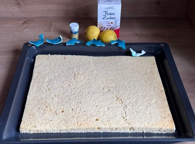 Blechkuchen als Grundlage f&uuml;r den Piratenkuchen