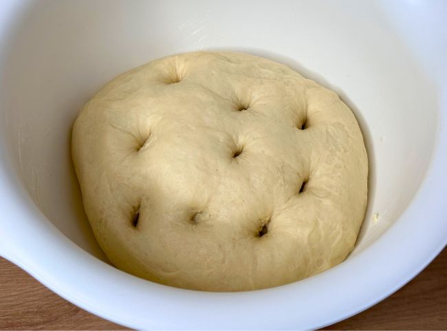 Zubereitung Ofenberliner Hefeteig
